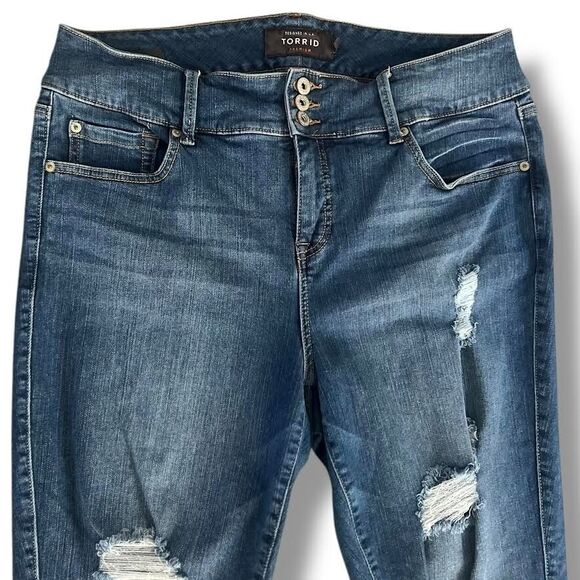 Torrid Premium Jeans Women's Plus 18R Blue Jeggings Distressed High Rise Curvy - Picture 3 of 16